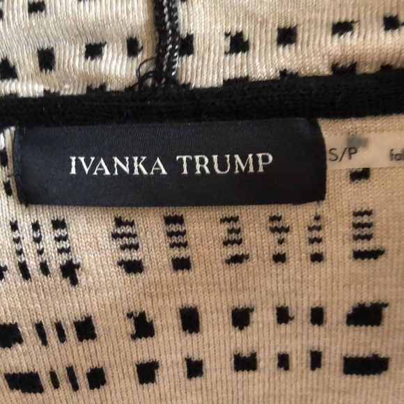 Ivanka Trump size Small classy cardigan - Picture 6 of 6